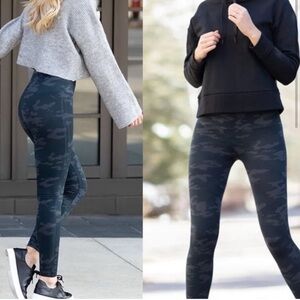 Black Camo Print Women's Leggings